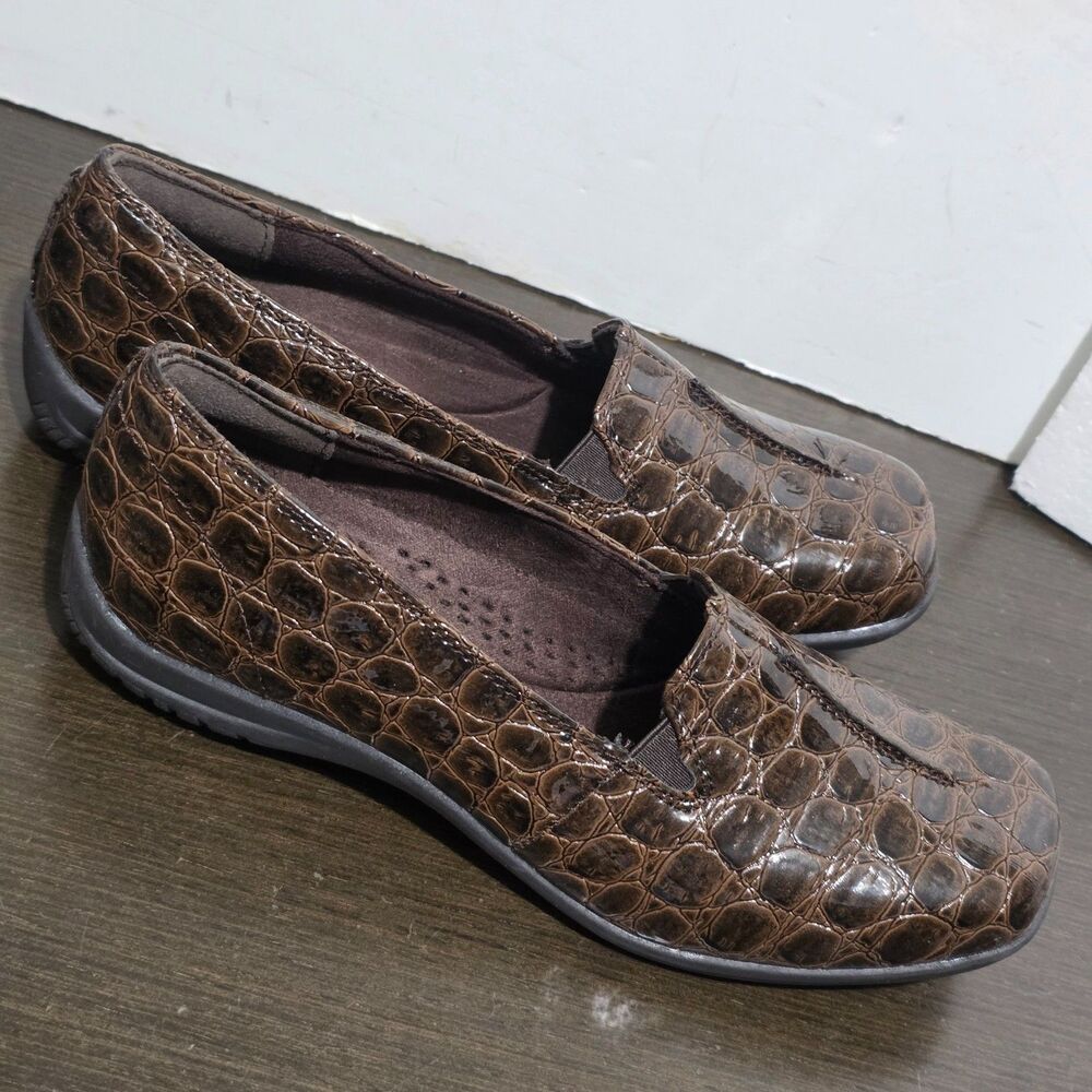 Easy Street Comfort Brown Crocodile Quality Faux Leather Flats Shoes 7,5N